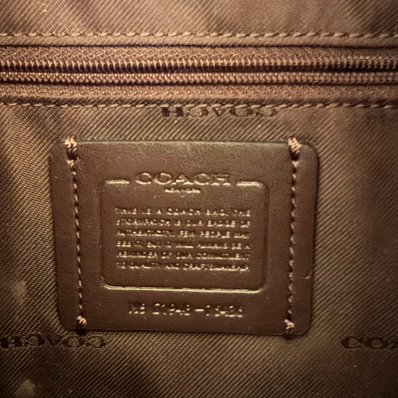 Coach Sutton Hobo Bag Polished Pebble Leather Scallop Rivets Crossbody Style7643 - Picture 15 of 15